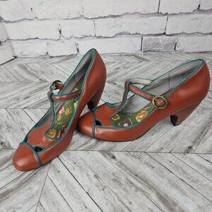 BROWN T STRAP CHUNK HEEL MARY JANE SHOES Womens 7 Retro Pink Studio High Heels